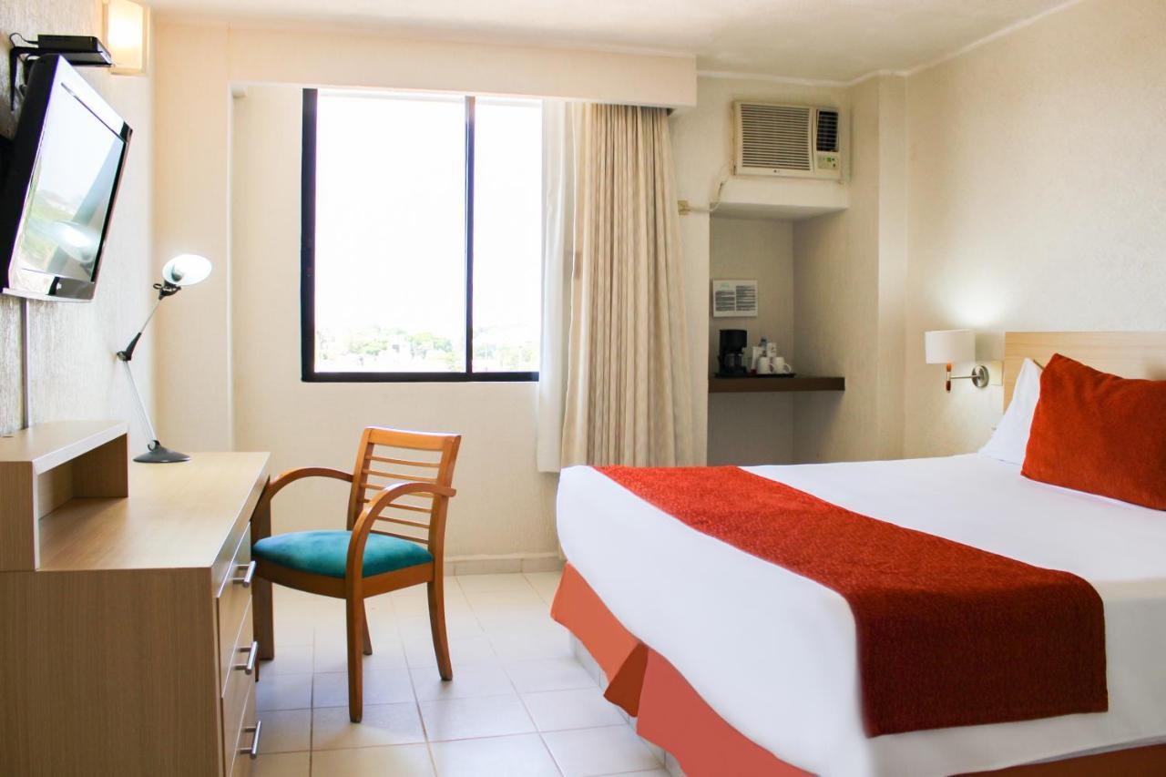 Hotel & Suites Real Del Lago Villahermosa Kültér fotó