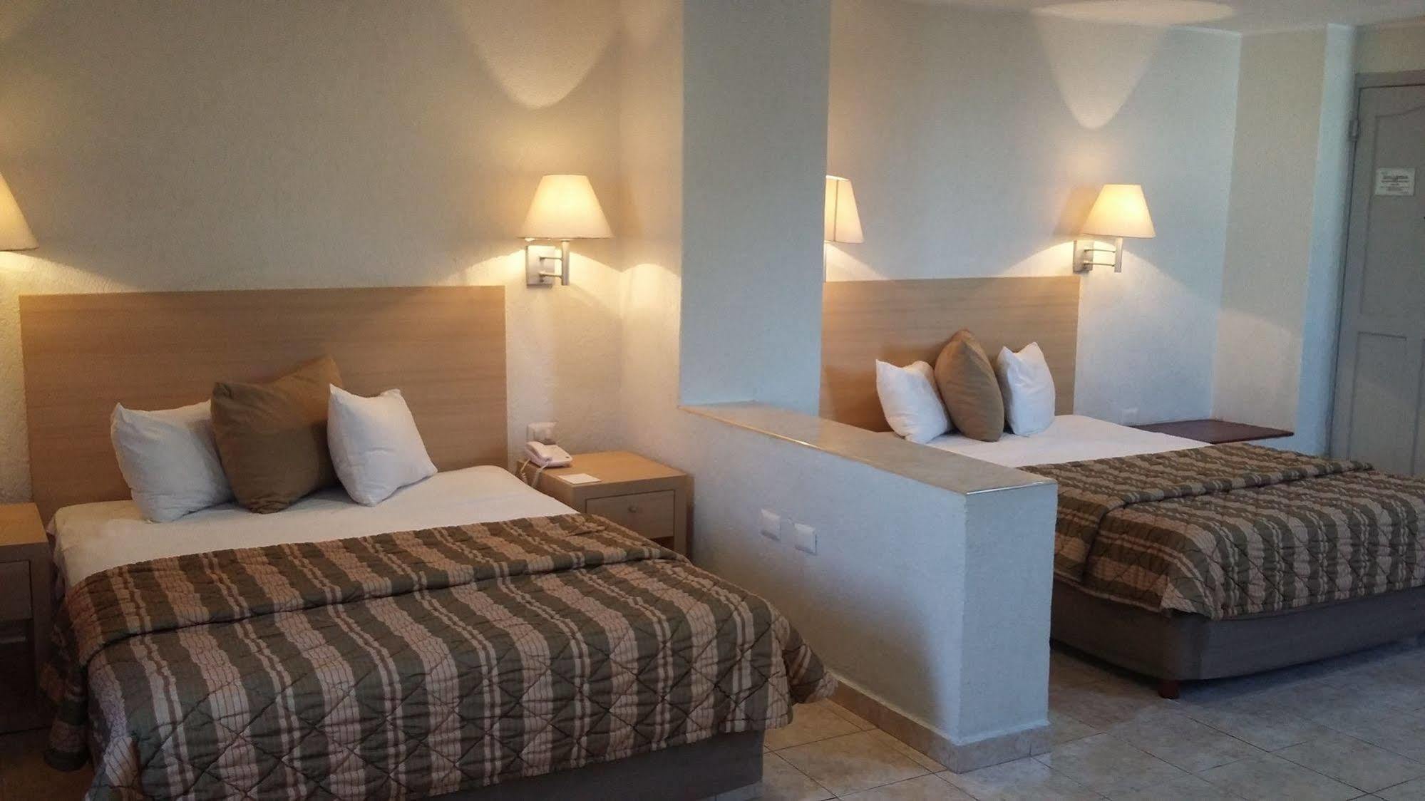 Hotel & Suites Real Del Lago Villahermosa Kültér fotó