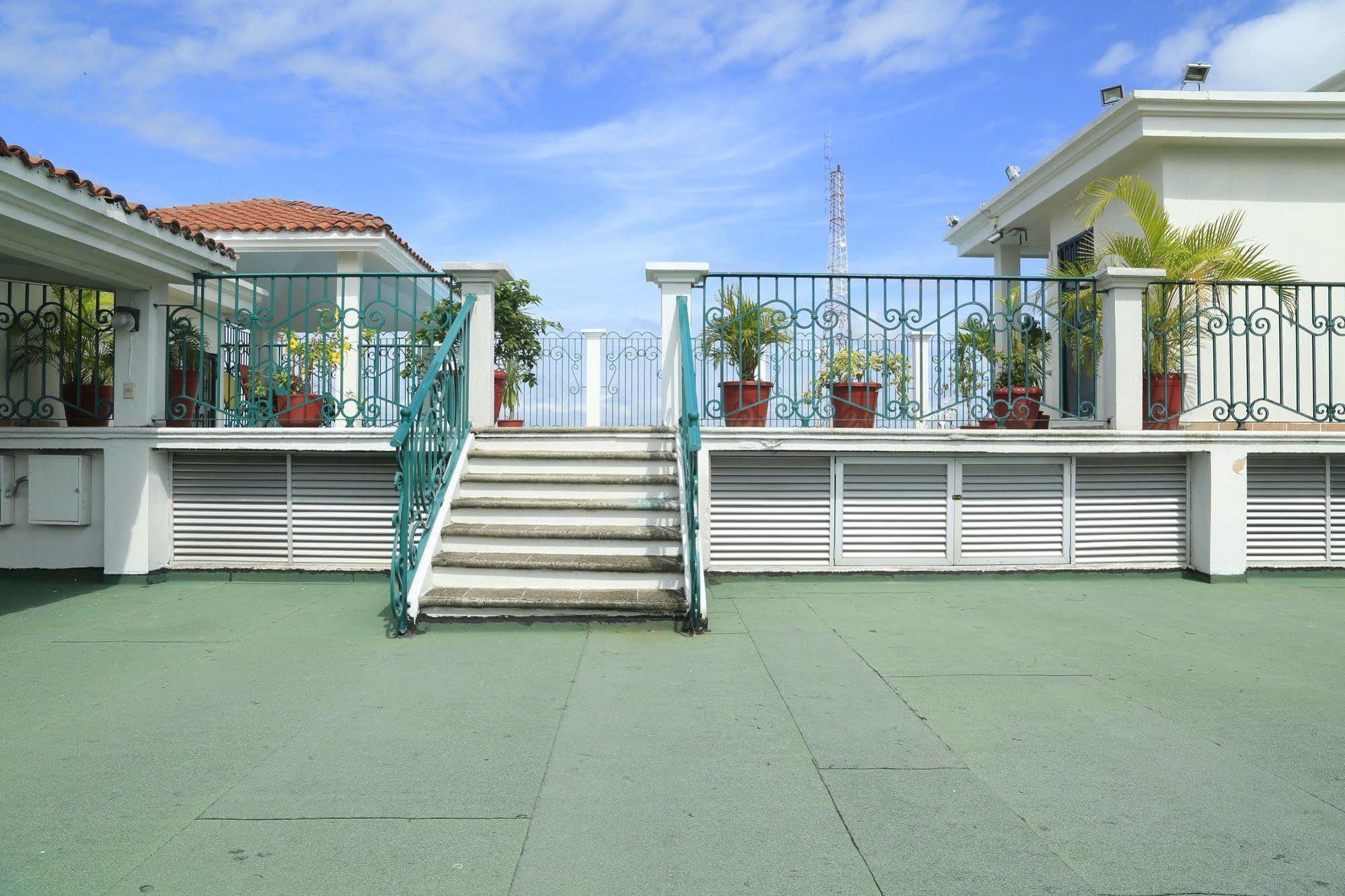 Hotel & Suites Real Del Lago Villahermosa Kültér fotó